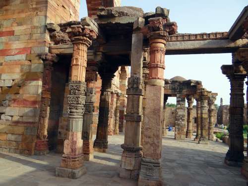 Qutab Complex Pillars Carved Stonework