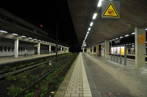 Railway Station Dark Heidelberg Gleise Rails