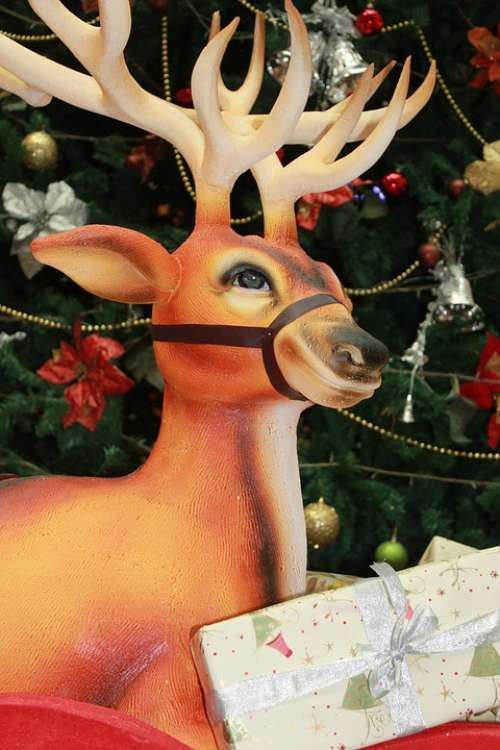 Reindeer Christmas Decoration Tree Gifts Xmas