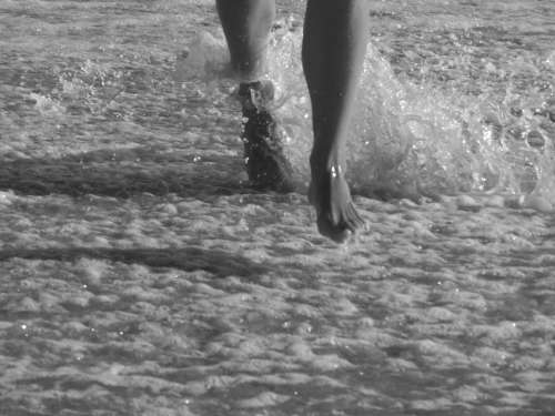 Run Feet Sea