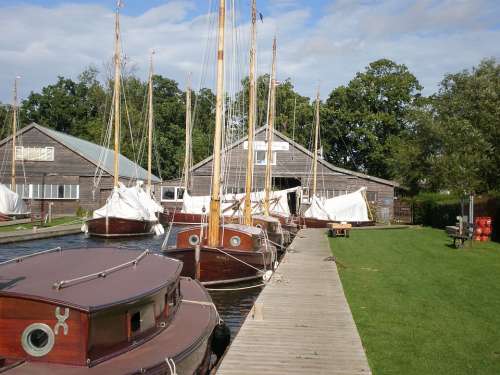 Sailing Norfolk Broads Hunter'S Yard Ludham