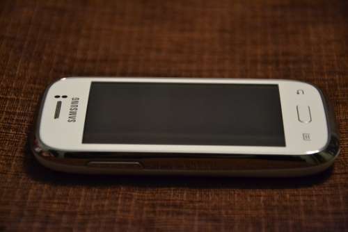 Samsung White Phone Smarfon Cell Cellular Phone
