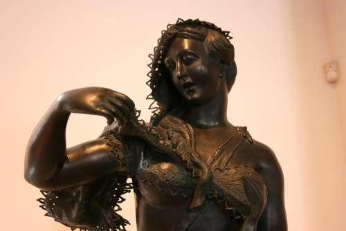 Sculpture Pinacoteca Art