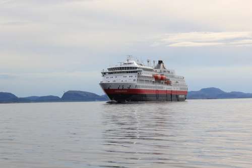 Sea Ferry Water Norge Ship Boat Ozeanriese