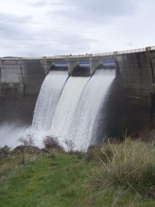 Segovia Dam Pontoon Spillway Civil Works