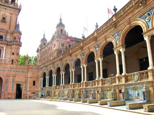 Sevilla Plaza Square Summer City