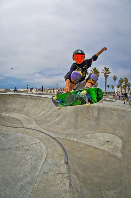 Skateboard Skate Park Skater Boy Half-Pipe Jump