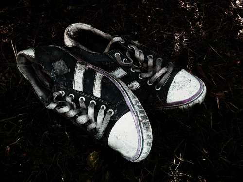 Sneaker Old Dirty Vintage Broken Sport Expired