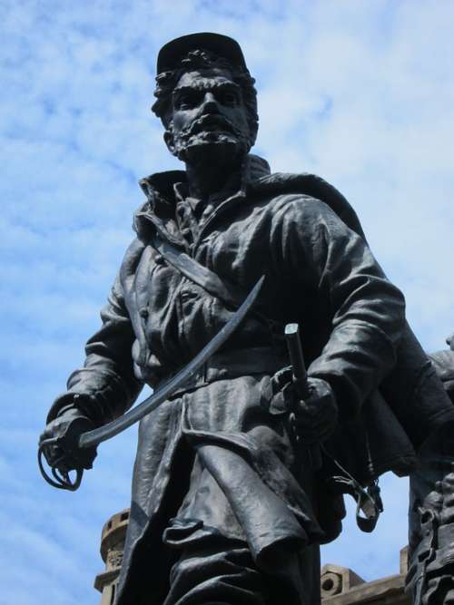Soldier Bronze Statue Monument Memorial War