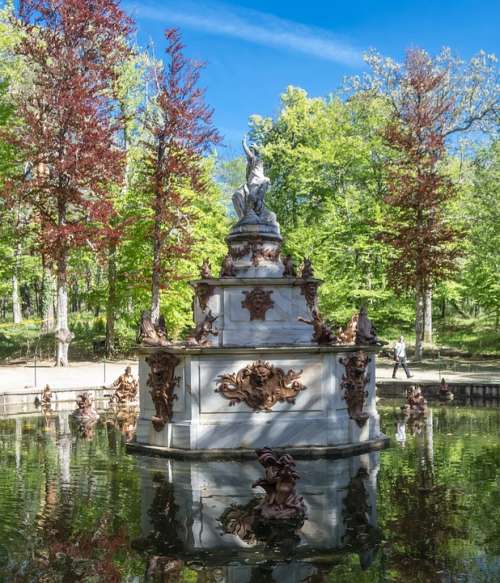 Source Palace Garden Architecture Lake Pond Trees