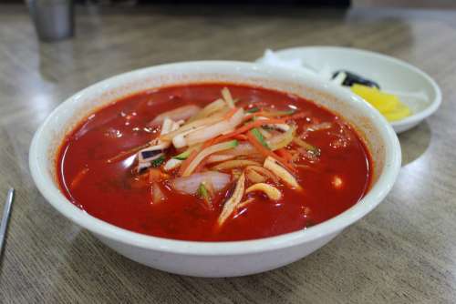 Spicy Seafood Gyo-Dong But Chun Lu