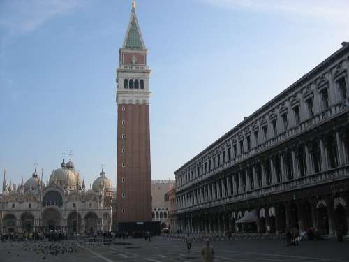 St Mark'S Square Venice Italy Pigeons Building