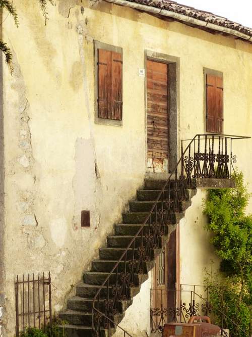 Stairs Gradually External Staircase Facade House