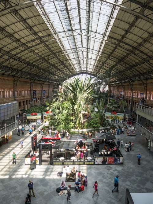 Station Madrid Trains Garden Space Huge Suitcase