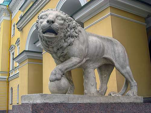 Statue Lion Peter Russia
