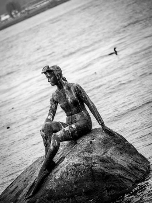 Statue Water Black And White Harbor