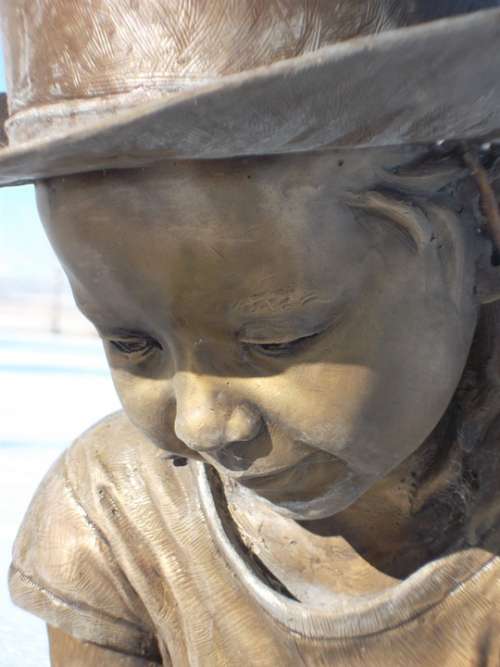 Statue Bronze Sculpture Travel Art Metal Face
