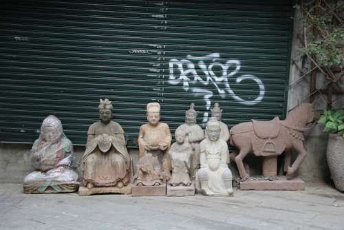 Statues Market Hong Kong