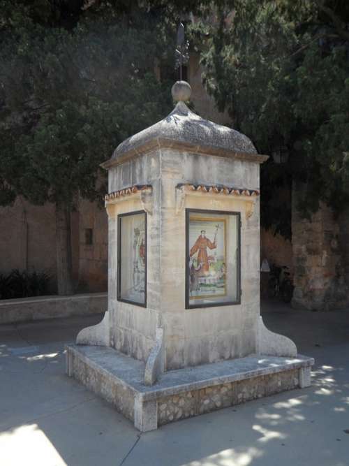 Stele Memorial Stone Petra Mallorca Priest