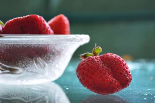 Strawberries Bowl Fruits Food Healthy Fresh