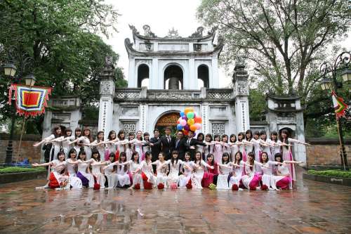 Students Graduates Group People Asia China Japan