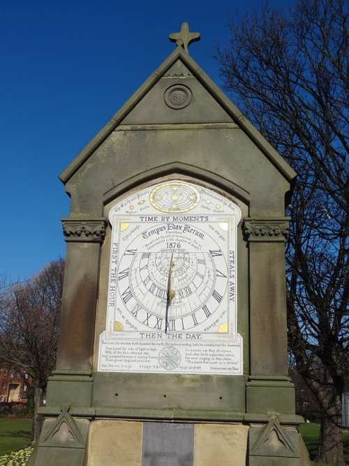 Sundial Clock Middlesbrough Time Historic