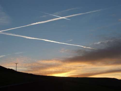 Sunset Contrails Condensation Trails Skies Dusk