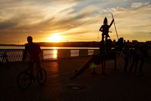 Sunset Silhouette Sakulptura Cyclist