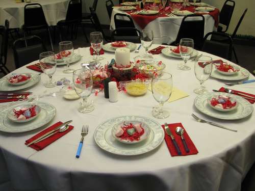 Table Setting Red White Valentine Romantic Party