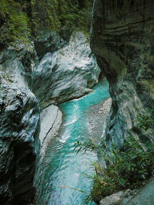 Taiwan Deep Valleys Valley Water Brook Green Rock
