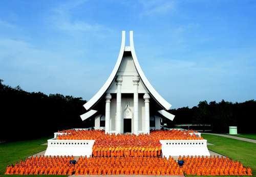 Temple Thailand Wat Buddhist Monks Pray Meditate