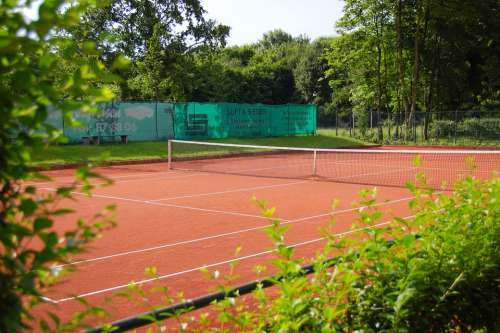 Tennis Court Tennis Roter Sand Green Plants Sun