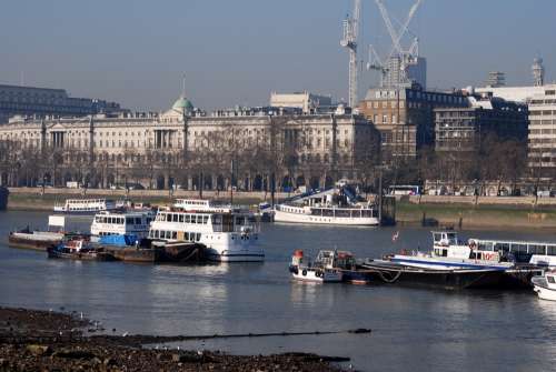Thames London Boats River Pleasure Craft City