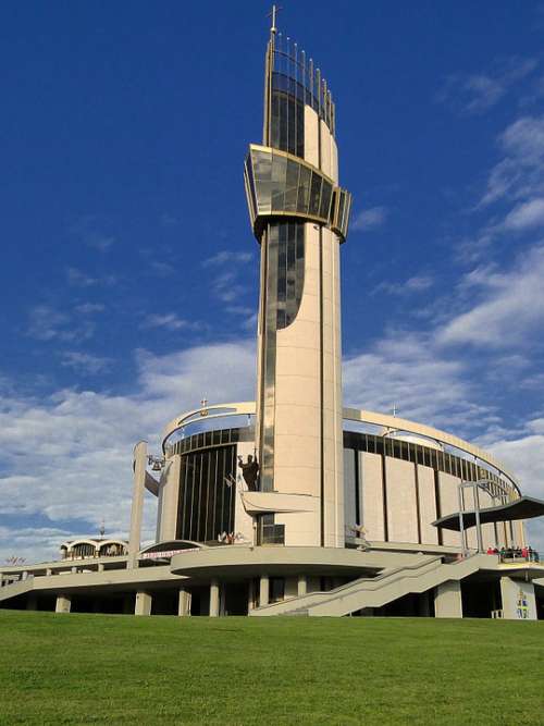 The Basilica Of The Divine Mercy Architecture