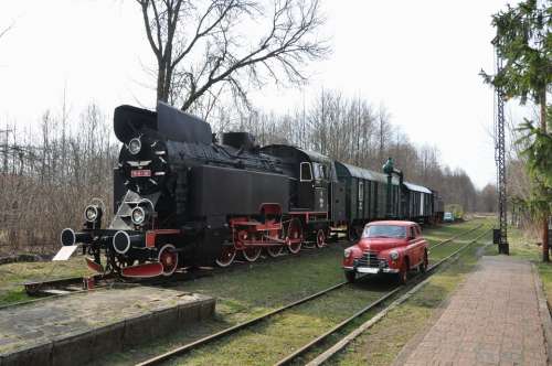 The Queue Train Drezyna Railway Station Białowieża