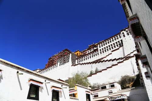 Tibet Lhasa The Potala Palace Blue Sky The Majestic