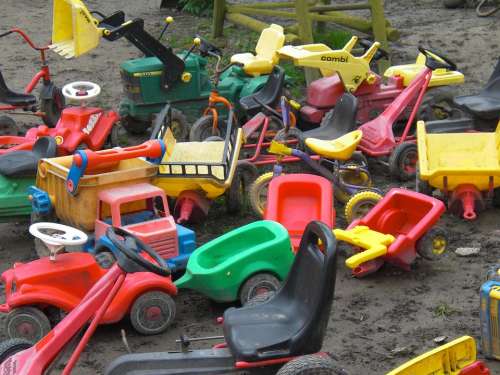 Toys Colorful Mess Autos Red Yellow Green