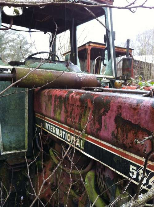 Tractor Rust Graveyard Farm Junk Yard Rural Decay