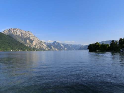 Traunsee Lake Water Landscape Mountains Rest