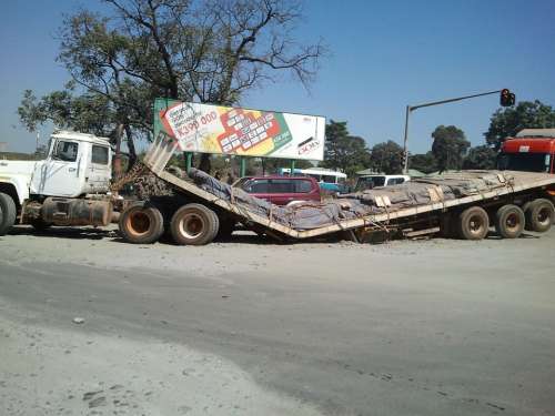 Truck Accident Broken Hard Last Weight Vehicle