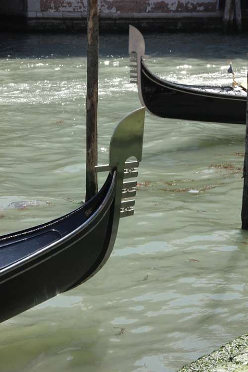 Venice Gondola Boats National Emblem