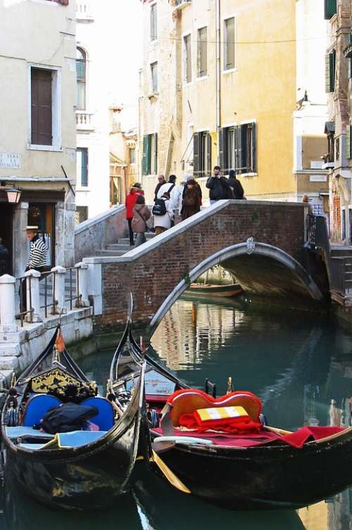 Venice Italy Gondolas Channel Boats Boat Colors