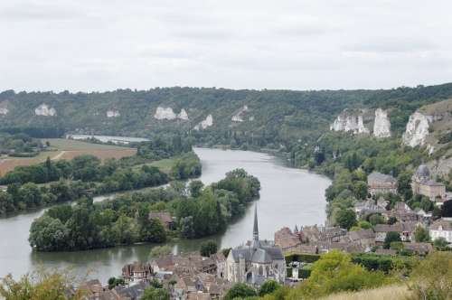 Village Les Andelys Seine Cliffs River