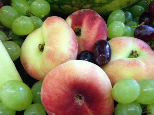 Vineyard Peach Grapes Fruit Colorful