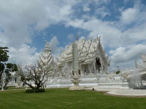Wat Long Kun Temple Thailand Chiengrai White Temple