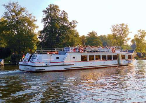 Water River More Steamer Tourism Spree Berlin