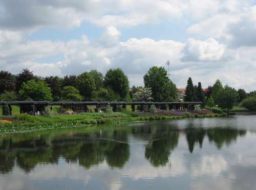 Weiskirchen Saarland Kurpark Water Pond Portico