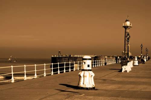 Whitby Lighthouses Town Promenade City Sea