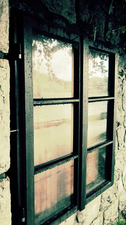 Window Rain Wet Glass Raindrop Reflection Grunge