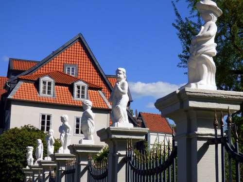 Wolfenbüttel Castle Fence Statue Building